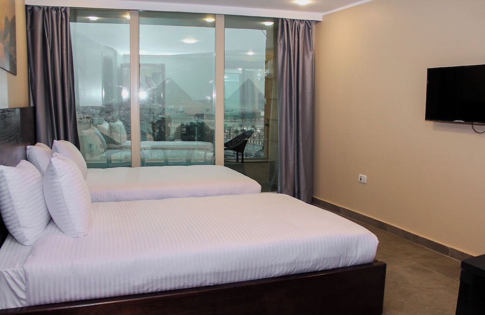 Asia Pyramids View Deluxe Double or Twin Room, Balcony, Mountain View 14