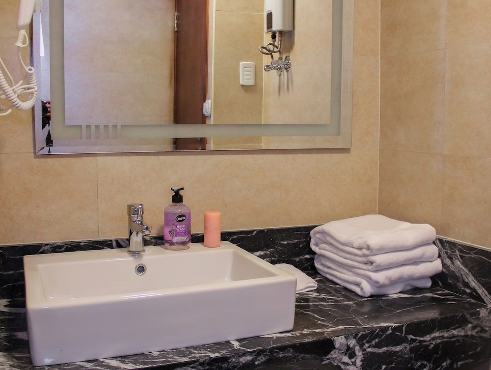 Asia Pyramids View Deluxe Double Room, Balcony, Mountain View 10