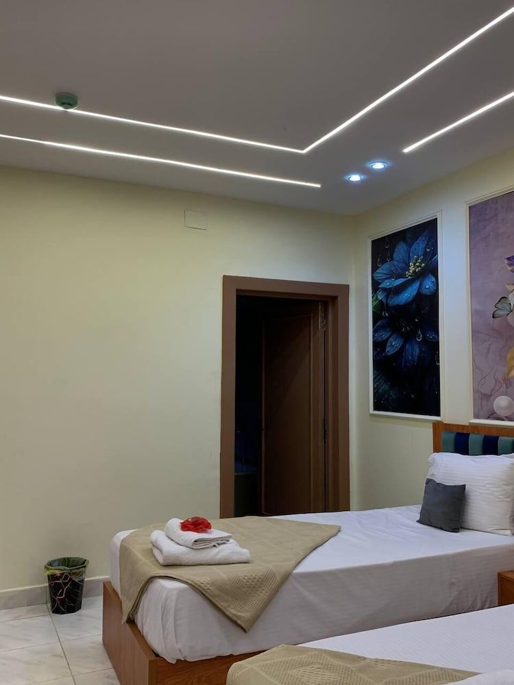 Garden City House Hotel Deluxe Double or Twin Room, City View 18