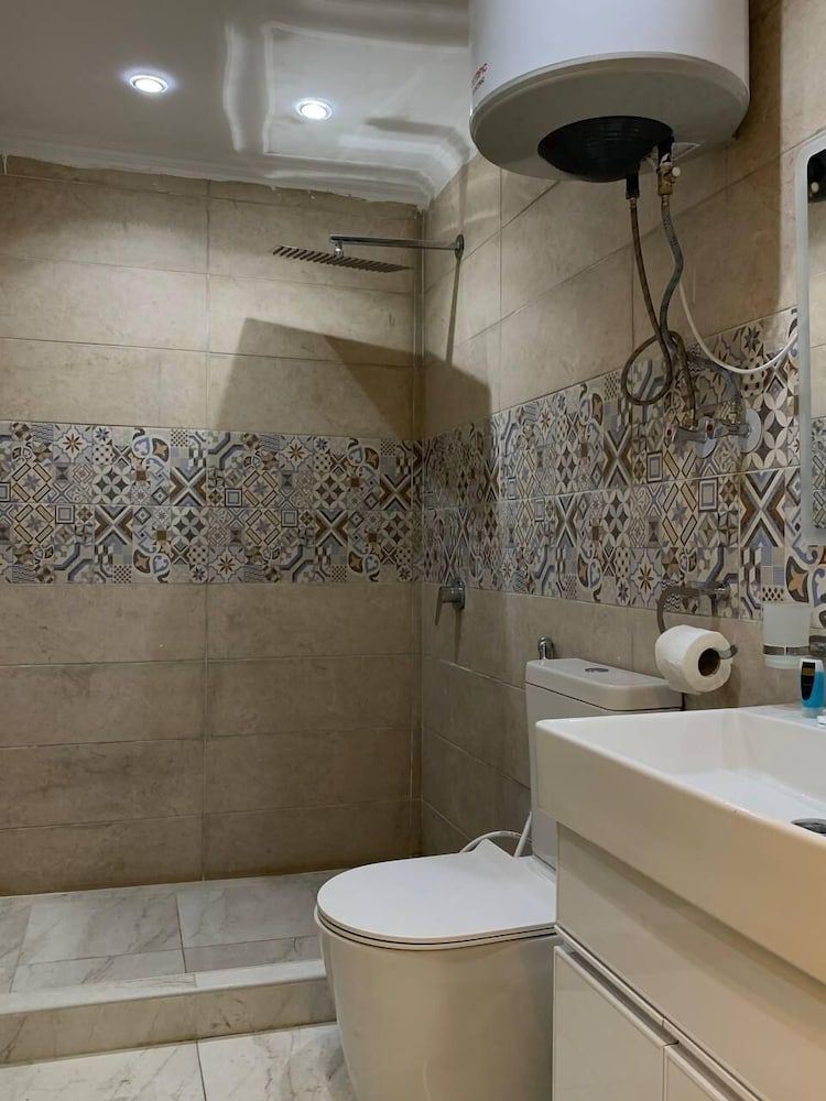 Garden City House Hotel Deluxe Double or Twin Room, City View 15