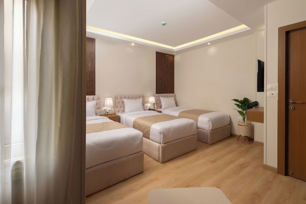 Comfort Triple Room