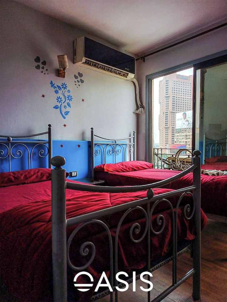 OASIS Hotel Downtown Economy Triple Room, City View 4