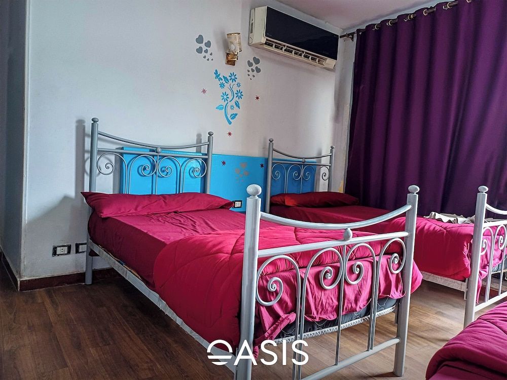 OASIS Hotel Downtown Economy Triple Room, City View 5