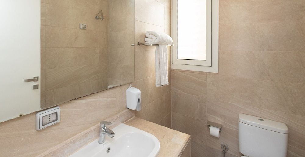 Prime Holidays Seashell Chalet, 3 Bedrooms 7