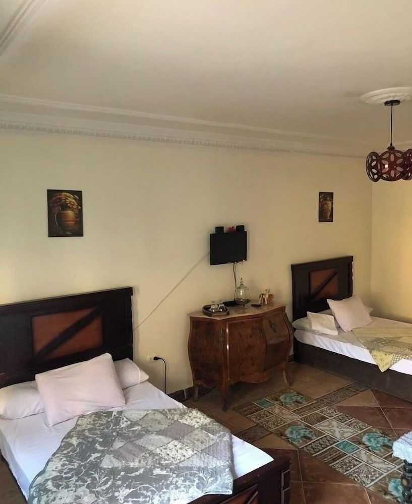 Rayan pyramids view Deluxe Triple Room 4