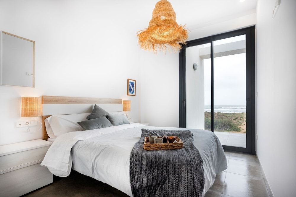 Superior Apartment, 2 Bedroom, Sea View, Oceanfront, Patio