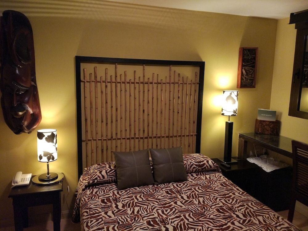 Deluxe Room, 1 Queen Bed