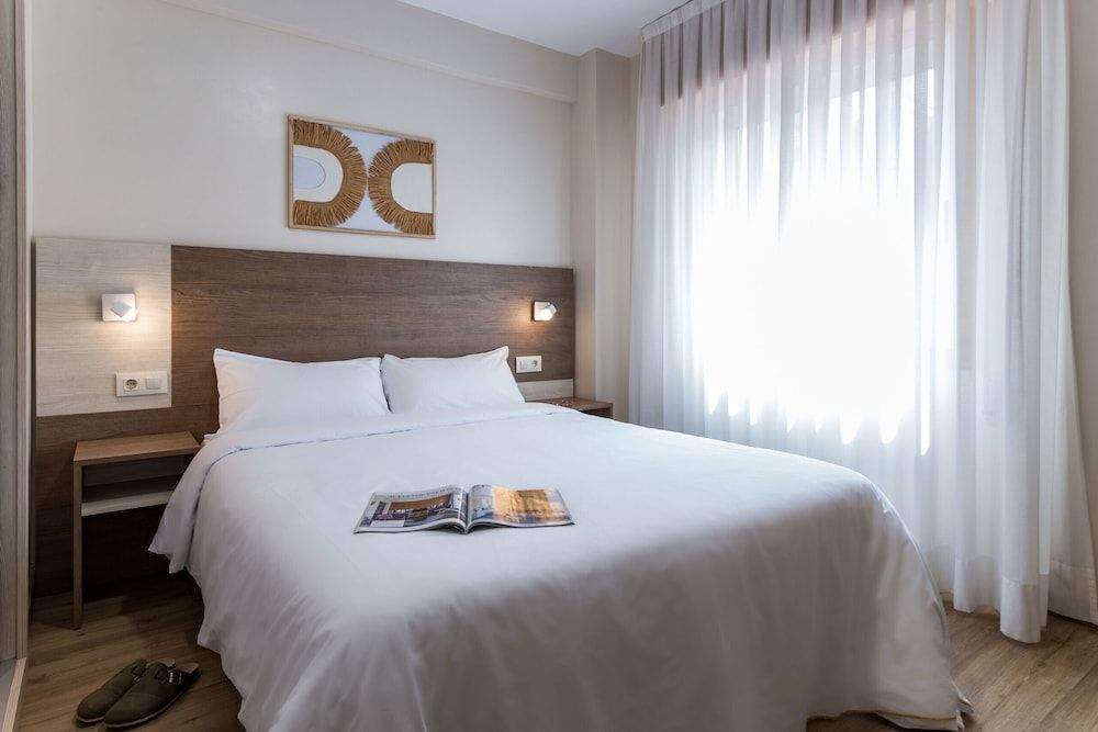 Vigo Bay Apartments by Olala Homes Apartment 2