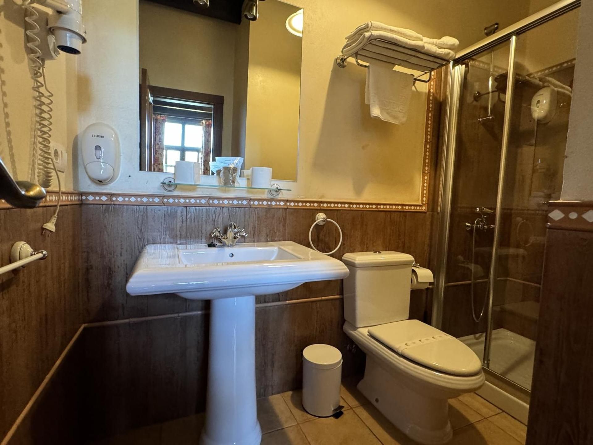 Three-Bedroom Apartment (6 Adults)