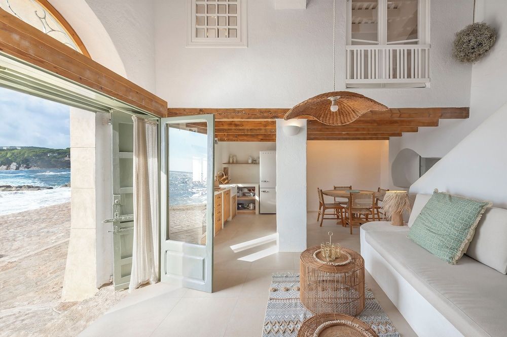 Family House (La Barca)