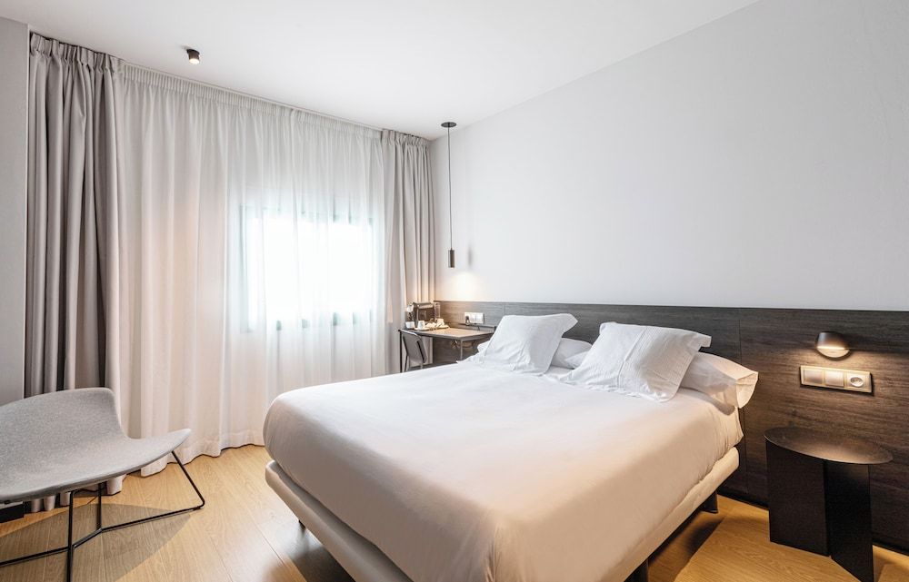 Hotel Forum Ceao Basic Room, 1 Double Bed