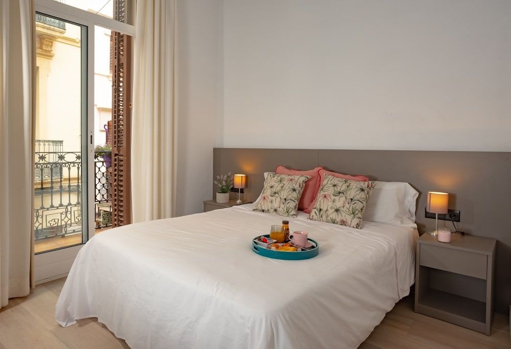 Antonios Hostal Double Room, Balcony, City View 4