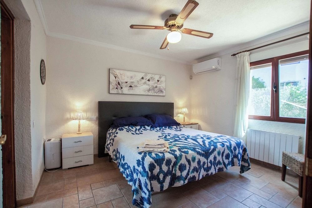Villa (4 Bedrooms)