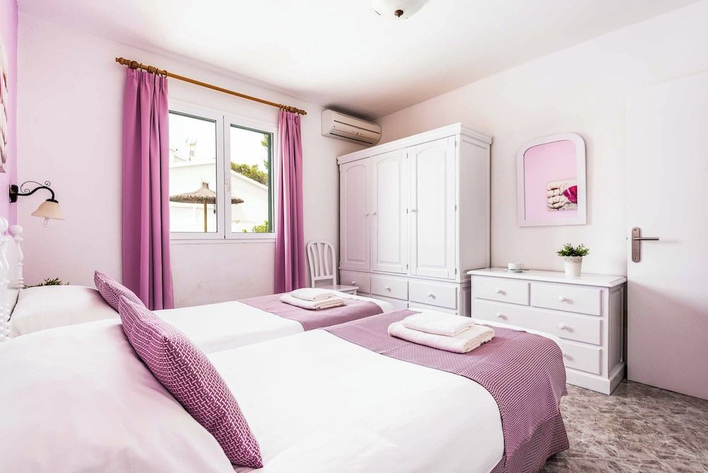 Villa (6 Bedrooms)