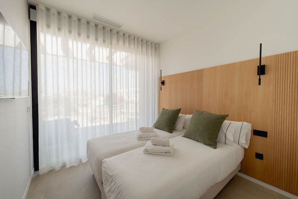 Luxury Penthouse, 2 Bedrooms, Terrace, Ocean View