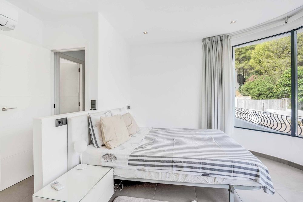 Villa (5 Bedrooms)