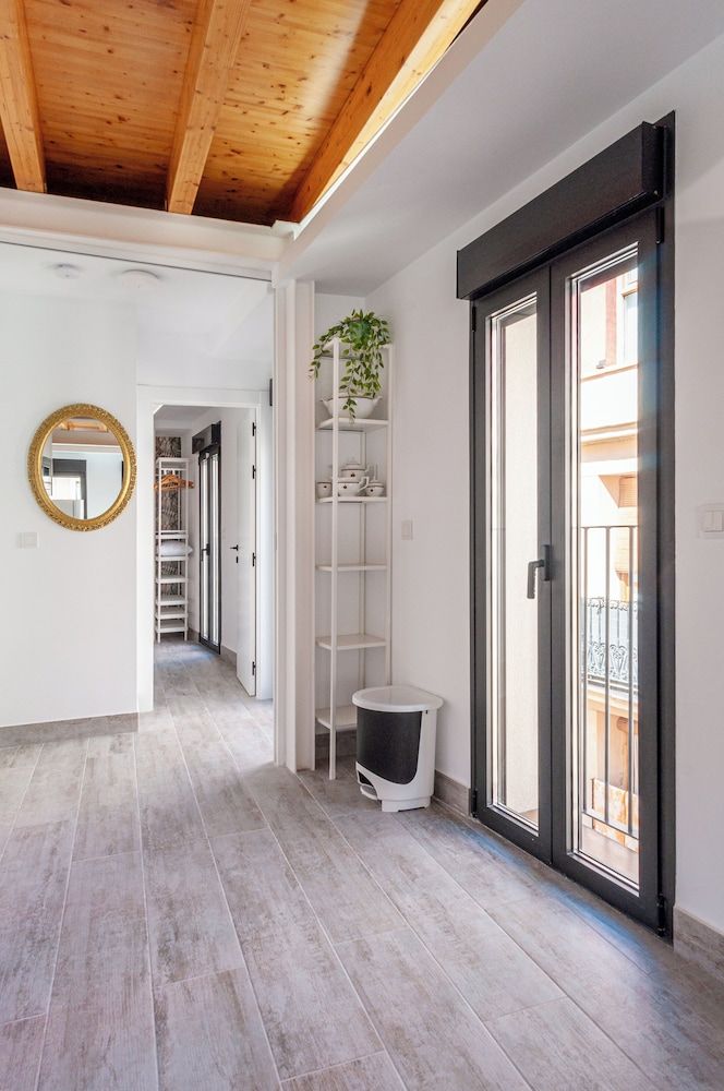 Myflats Central Premium Apartment 8