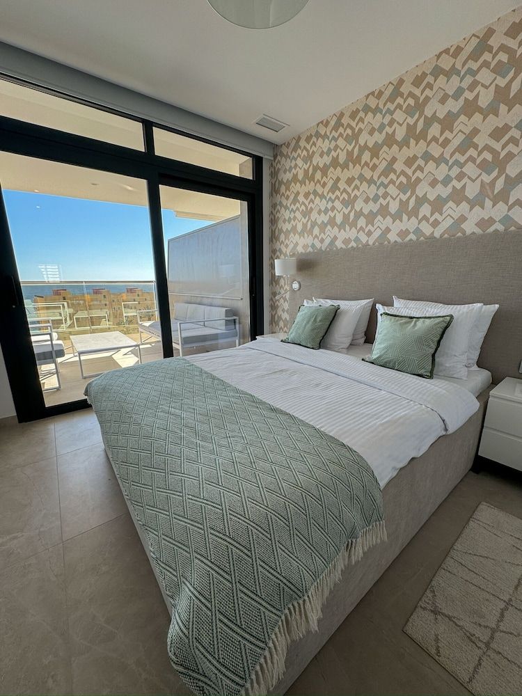 Comfort Suite, Sea View