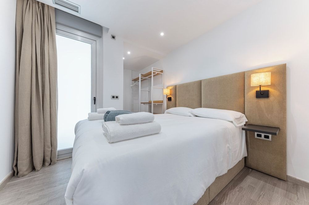 Apartment, 4 Bedrooms, Sea View