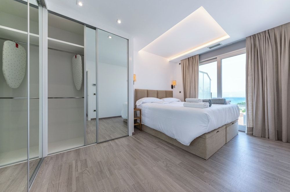 Apartment, 3 Bedrooms, Sea View