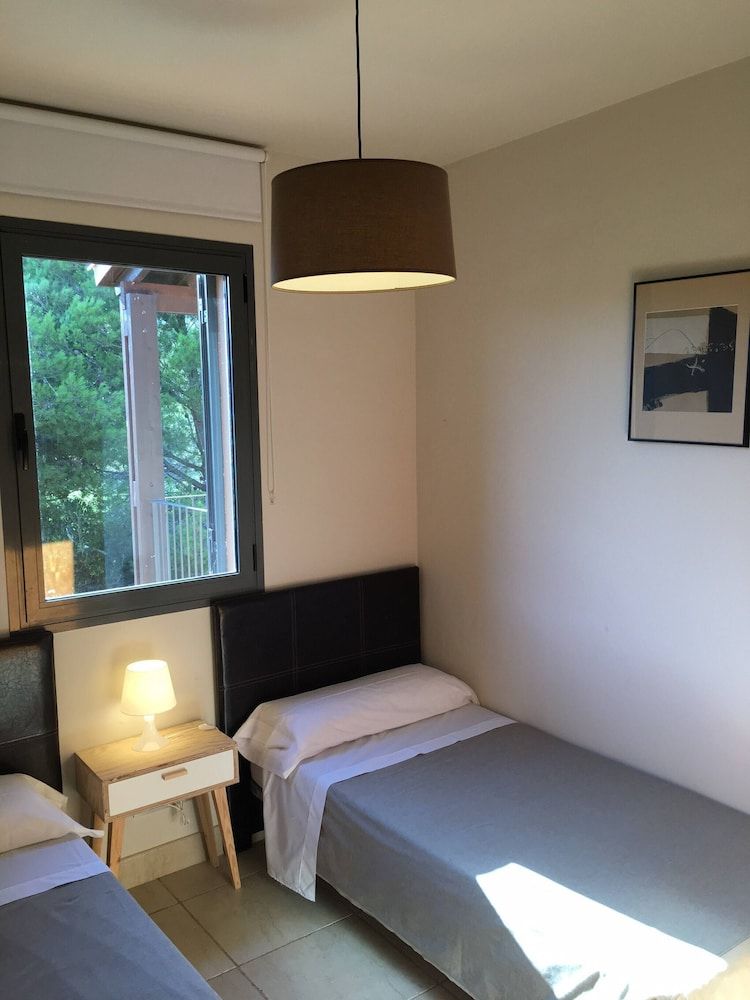 House, 2 Bedrooms, Balcony, Garden View