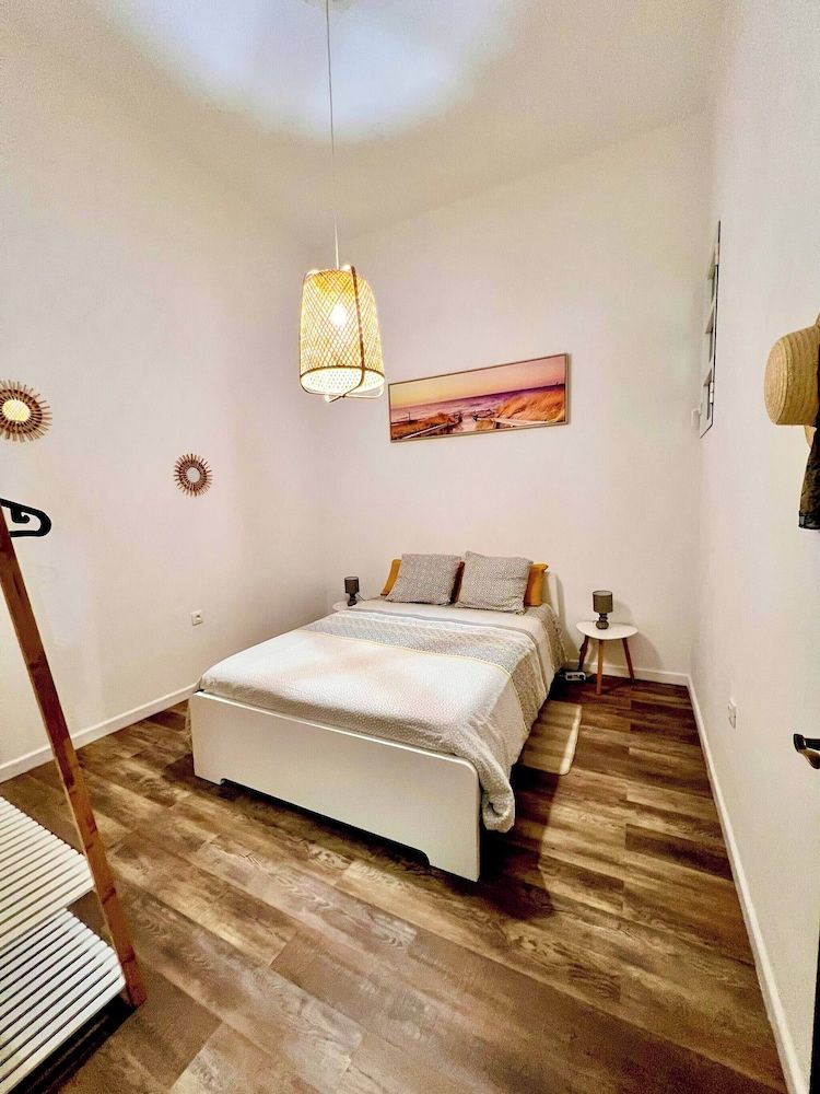 Apartment, 2 Bedrooms, Balcony, City View