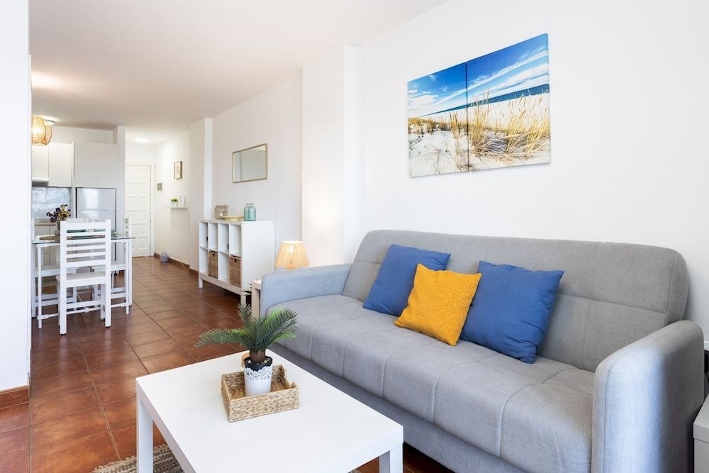 Apartment, Smoking