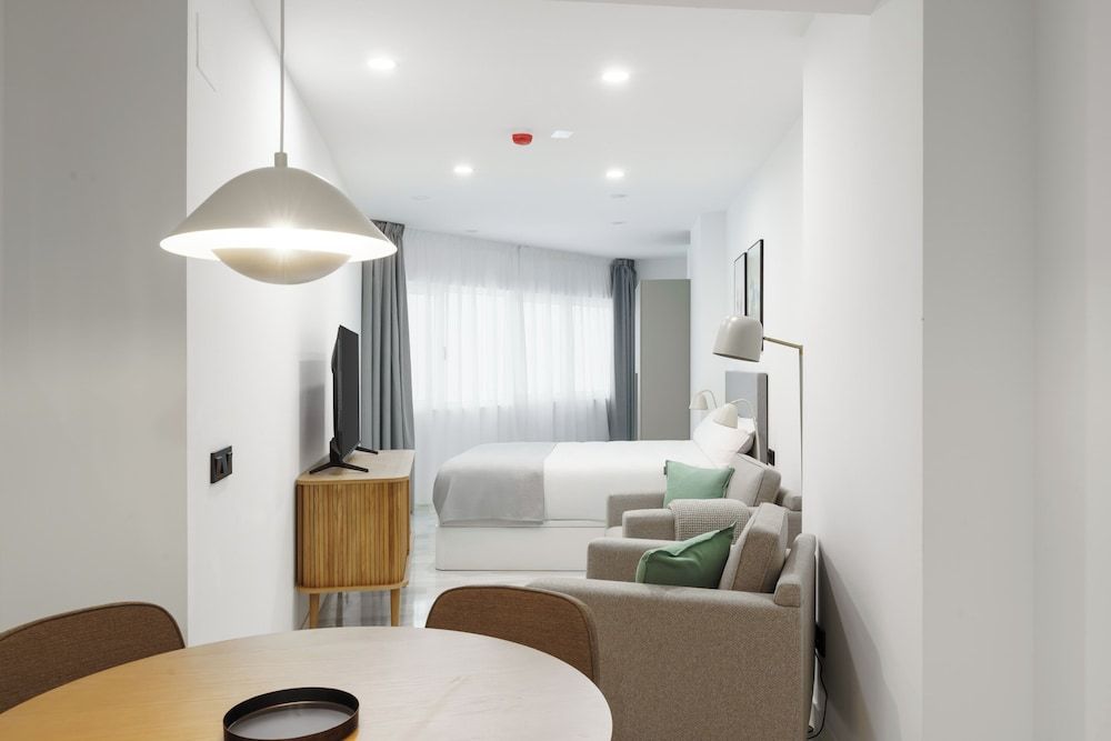 Limehome Jerez de la Frontera Studio 7