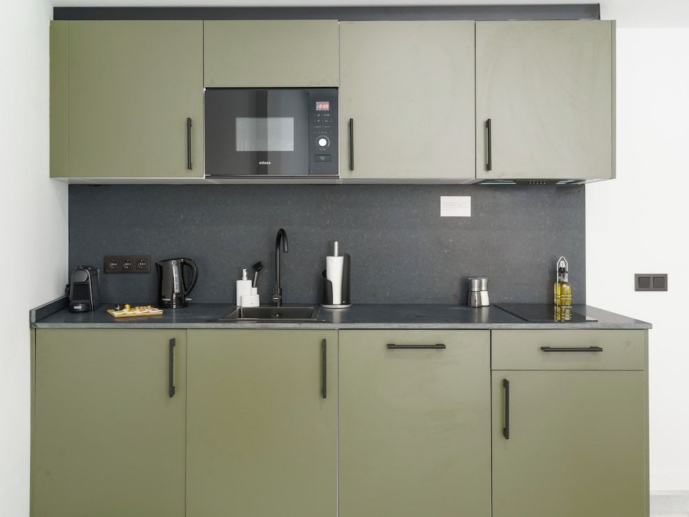 Limehome Jerez de la Frontera One-Bedroom Comfort Apt with Balcony 4