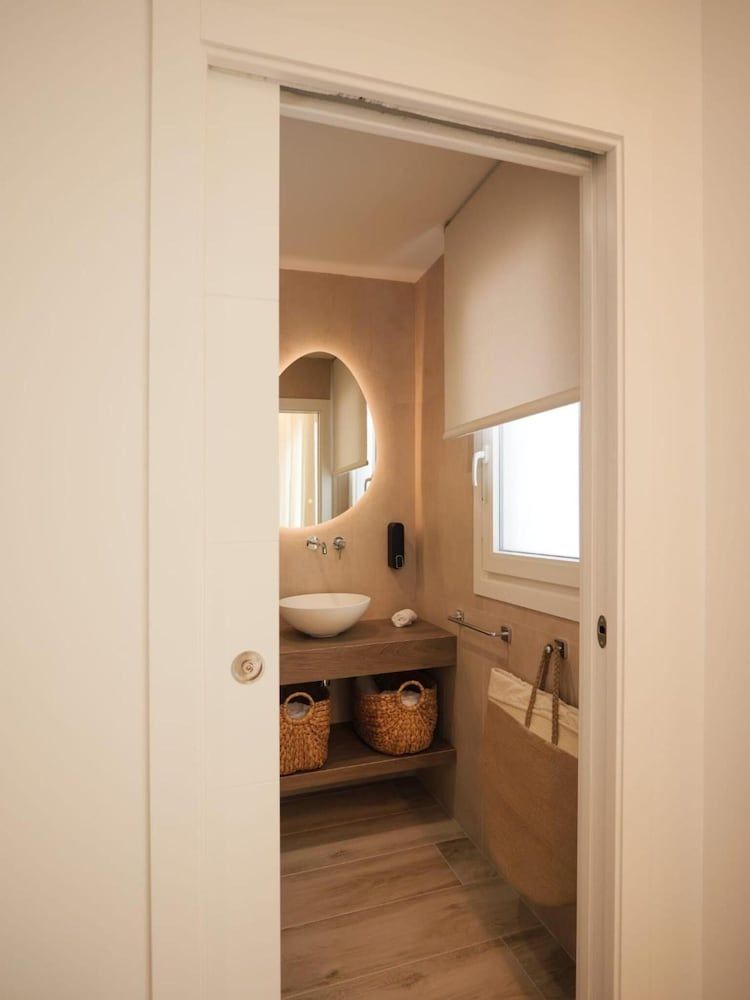 Remedios 43 Double Room 11