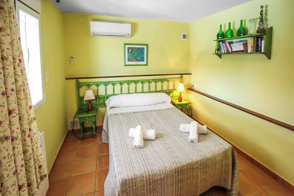 Villa (5 Bedrooms)