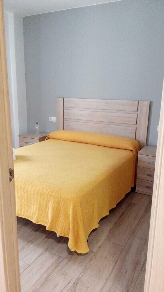 HOSTAL LOS VALLES Comfort Apartment
