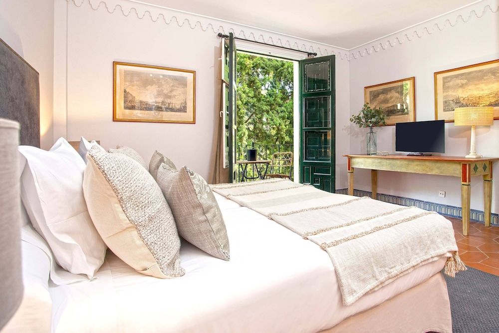 Apartment (4 Bedrooms)