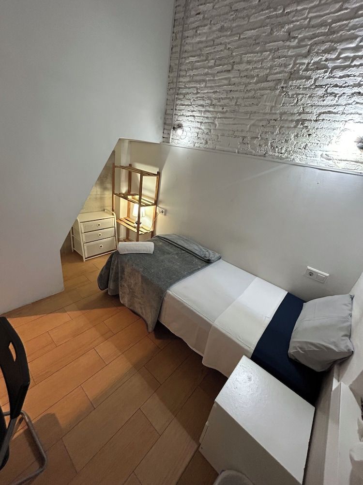 Private individual Room num 4
