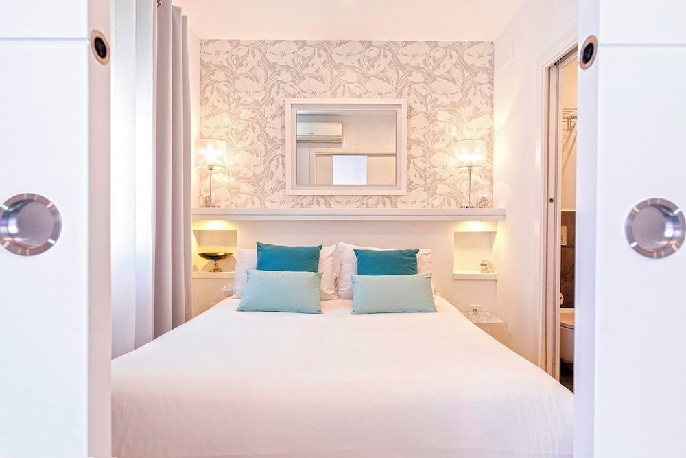 Genteel Home Santa Marta Sevilla Apartment (1 Bedroom) 2