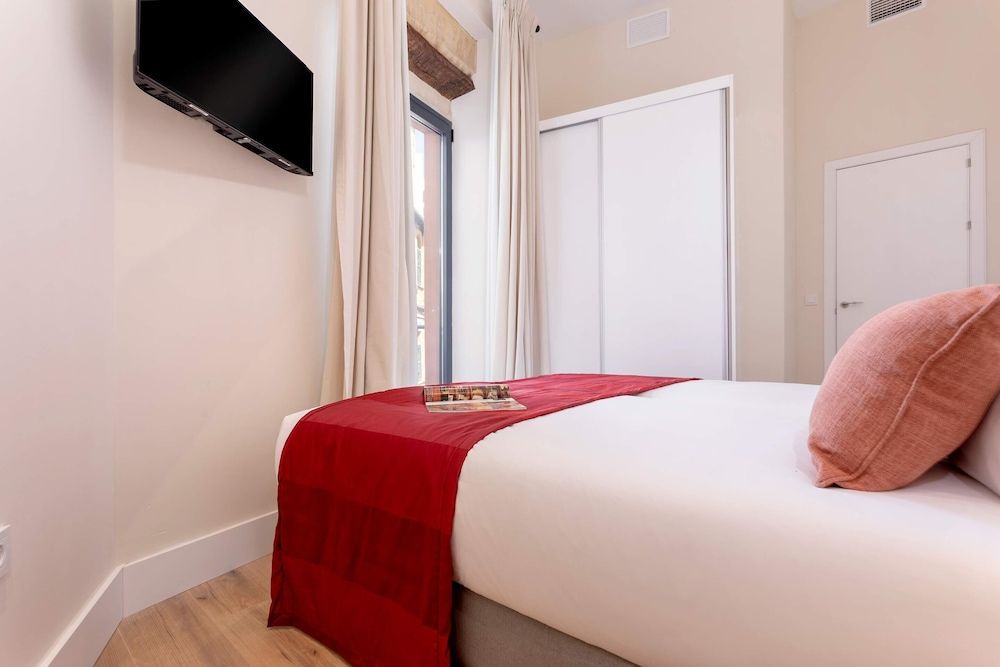 Apartment (3 Bedrooms)