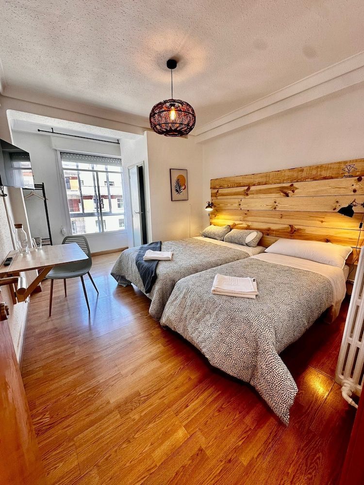 Triple Room, 3 Twin Beds, Private Bathroom