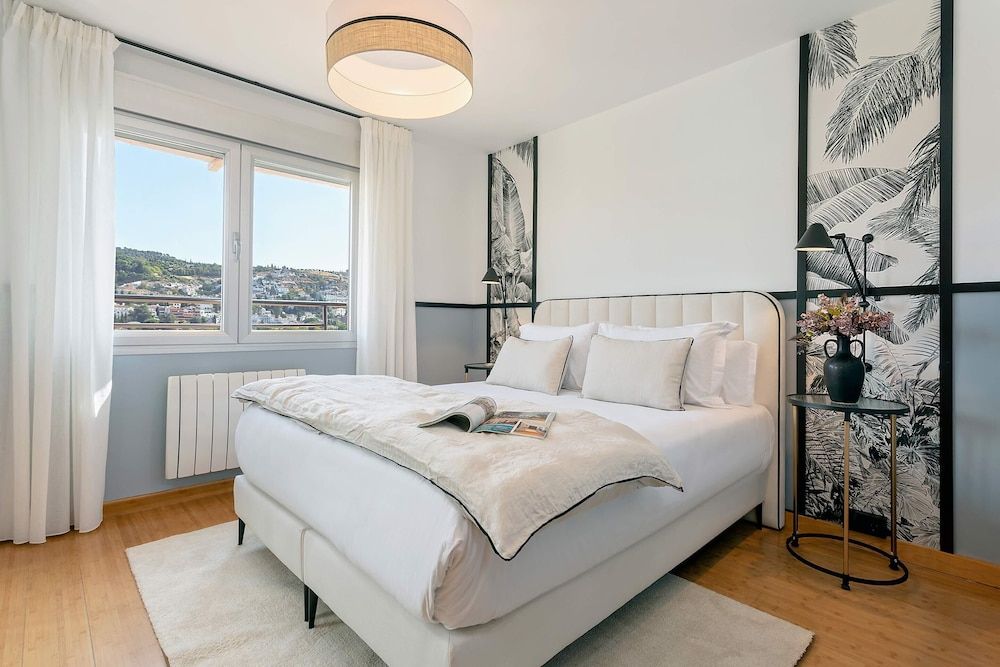 Apartment (4 Bedrooms)