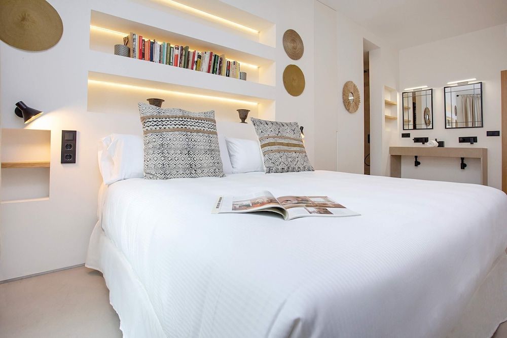 Apartment (2 Bedrooms)