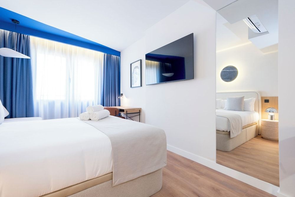 Iconic Suites Superior Apartment 2