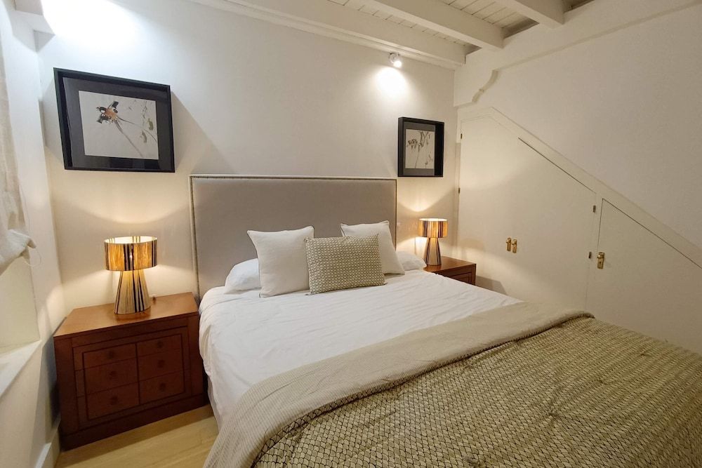 Apartment (3 Bedrooms)