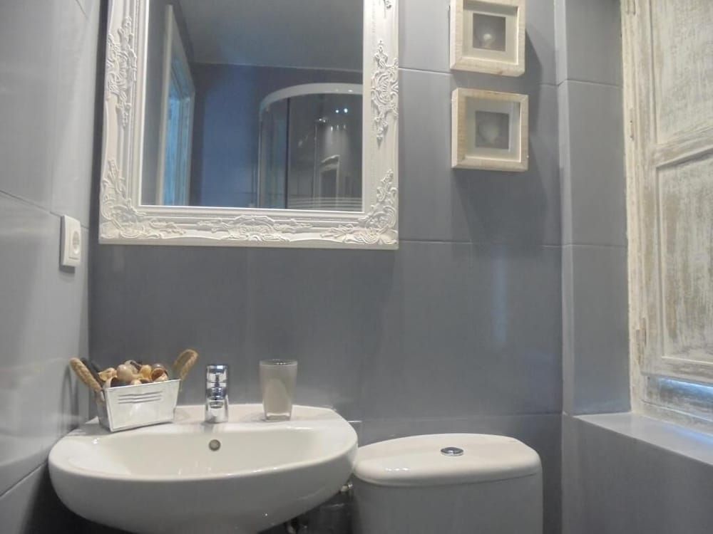 TAK Boutique Marbella Old Town with Parking Deluxe Double Room 5