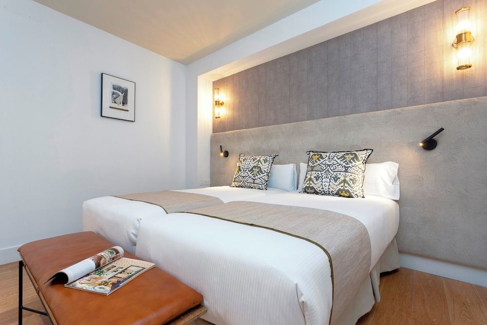 Apartment (2 Bedrooms)