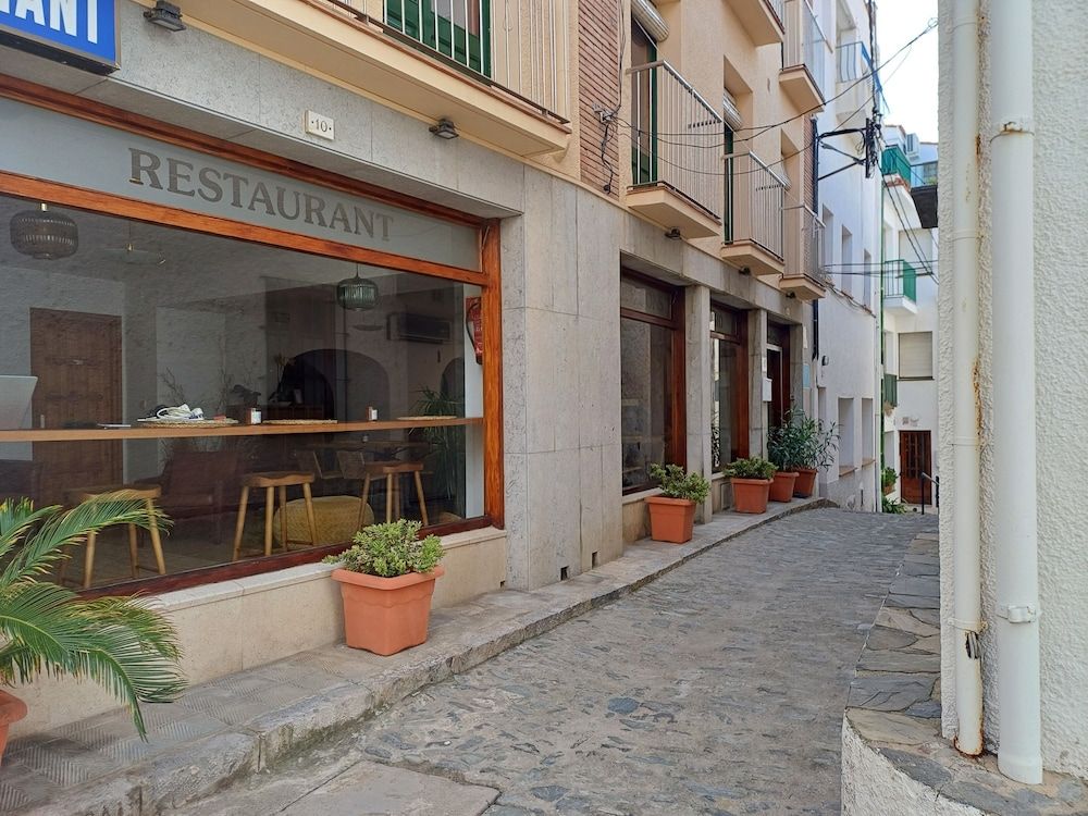 Hostal Sol y Sombra