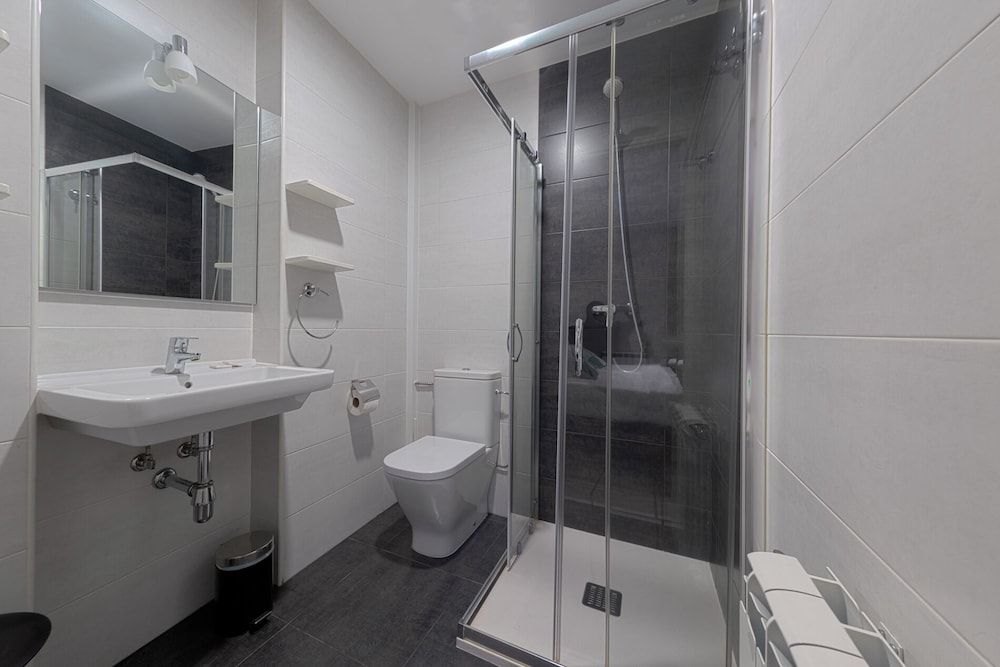 Kumano Kodo by Como en Casa Twin Room 4