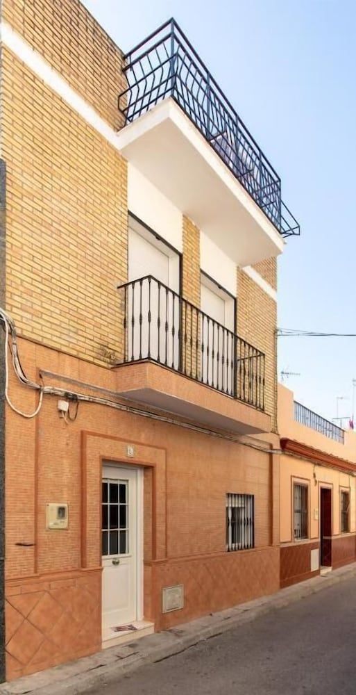 Tinto Townhouse