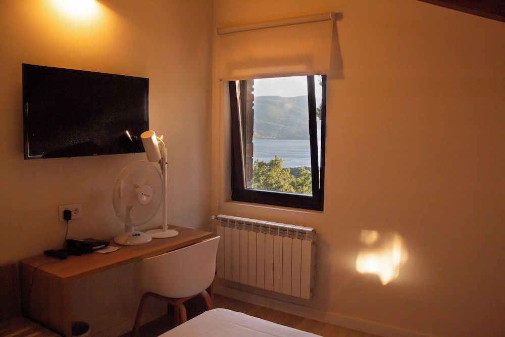 Hotel Villalucerna Habitación superior deluxe con vistas al lago 301 5