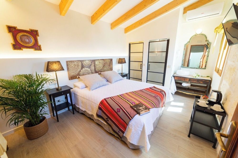 Flor de Mandarina Hotel Superior Double Room, City View 3