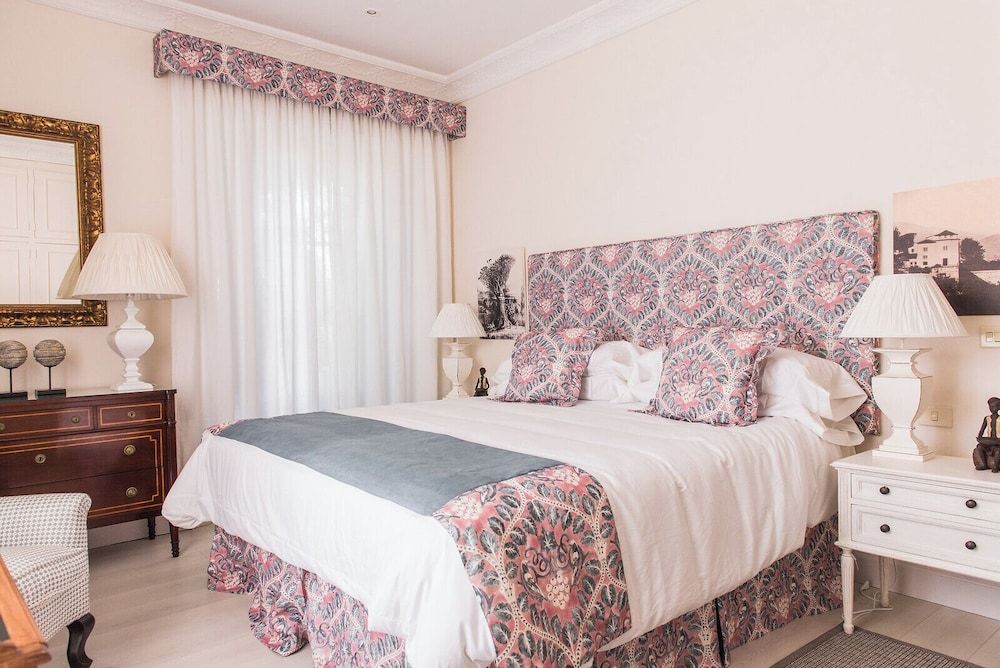 Deluxe Suite, 2 Bedrooms, Garden View