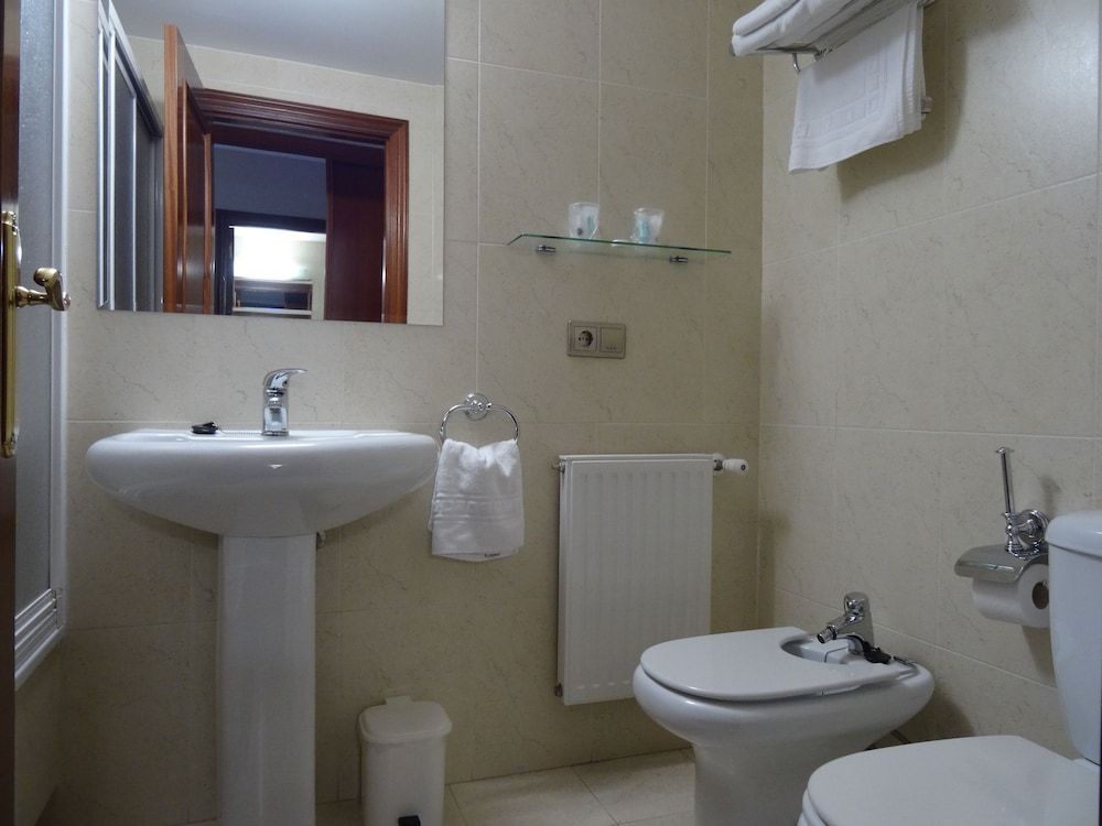 Hotel Akelarre Double or Twin Room 8